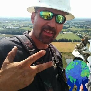 Meet your Posher, Wayne